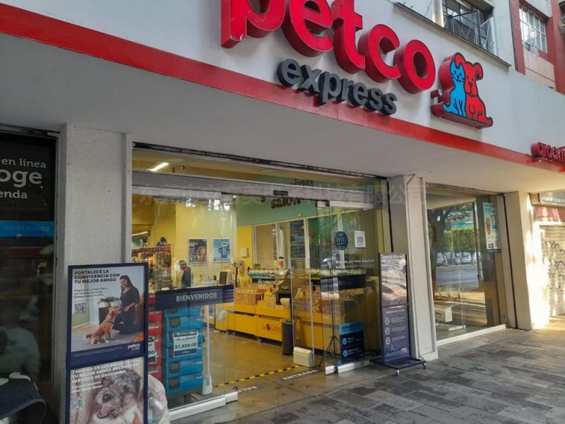 В зоомагазине Petco установлено противоугонное устройство emeno